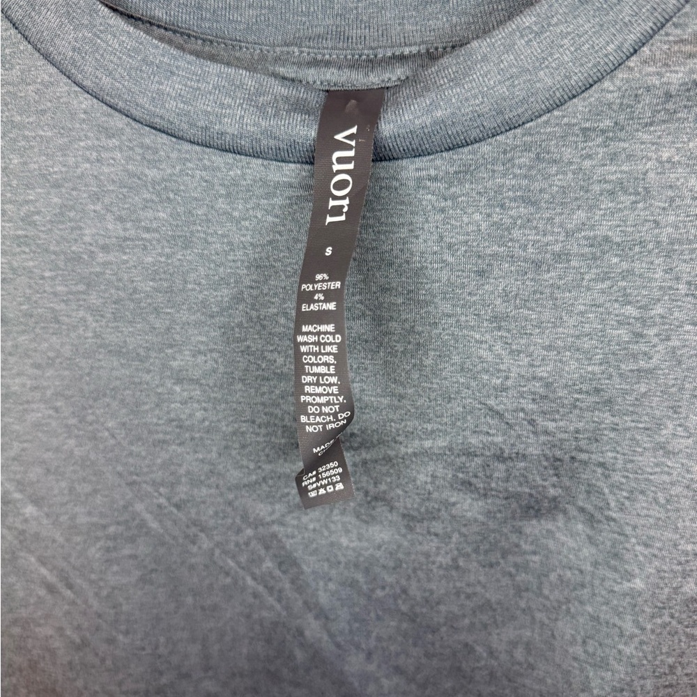 Vuori Woman’s Gray long Sleeve size Small. Like new - Picture 3 of 3